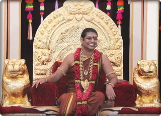 https://www.nithyananda.org/sites/default/files/photo-gallery/Nithyananda_Swami-15-10-13%20%2833%29.JPG