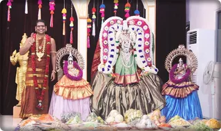 https://www.nithyananda.org/sites/default/files/photo-gallery/Nithyananda_Swami-15-10-13%20%2841%29.JPG