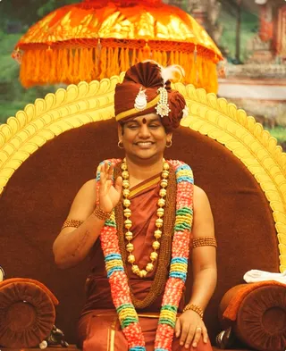 https://nithyananda.org/sites/default/files/photo-gallery/Nithyananda_Swami-17-12-13-1.JPG?1387631236