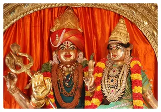 Sri Nithyanandeswara and Nithyanandeswari