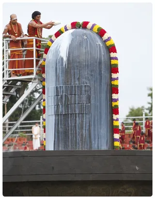 https://nithyananda.org/sites/default/files/photo-gallery/Nithyananda_Swami-2-06-13-35.JPG?1370292979