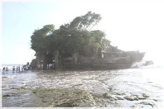 Today I.A Participants ventured to the spectacular Tanah Lot (Earth in the Sea) Temple