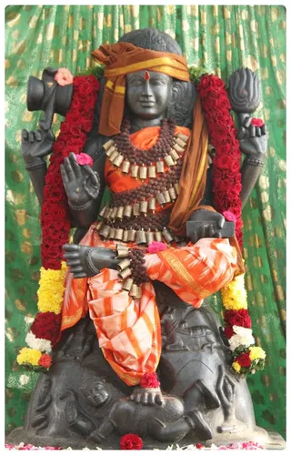 http://nithyananda.org/sites/default/files/photo-gallery/Nithyananda_Swami-2-8-13%20%286%29.JPG