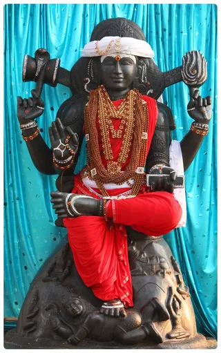 https://nithyananda.org/sites/default/files/photo-gallery/Nithyananda_Swami-20-05-13-9.JPG