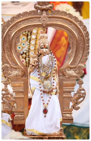 https://nithyananda.org/sites/default/files/photo-gallery/Nithyananda_Swami-22-05-13-12.JPG?1369323646