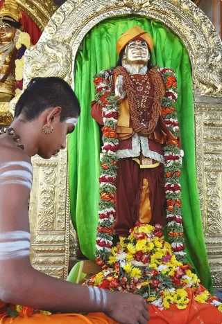 https://nithyananda.org/sites/default/files/photo-gallery/Nithyananda_Swami-22-12-2013-2%20%282%29.JPG