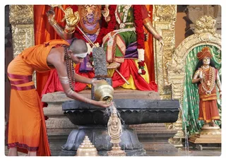 http://nithyananda.org/sites/default/files/photo-gallery/Nithyananda_Swami-22-6-13-9.JPG