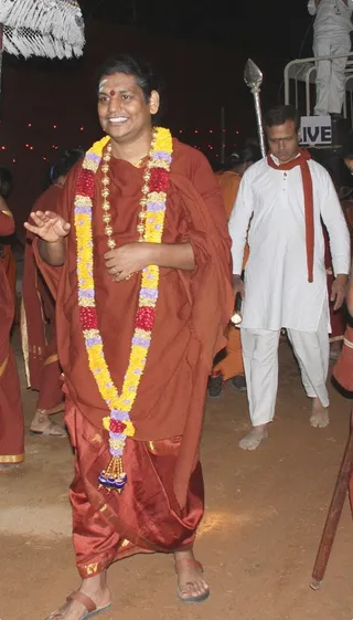 https://nithyananda.org/sites/default/files/photo-gallery/Nithyananda_Swami-24-12-2013-2%20%2815%29.JPG