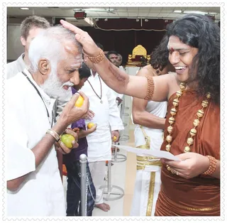 https://www.nithyananda.org/sites/default/files/photo-gallery/Nithyananda_Swami-25-10-13-1%20%2818%29.JPG