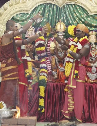 https://nithyananda.org/sites/default/files/photo-gallery/Nithyananda_Swami-25-12-2013-2%20%2821%29.JPG