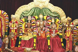https://nithyananda.org/sites/default/files/photo-gallery/Nithyananda_Swami-25-12-2013-2.JPG