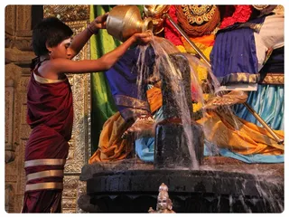 http://nithyananda.org/sites/default/files/photo-gallery/Nithyananda_Swami-26-6-13-3.JPG
