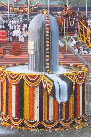 https://nithyananda.org/sites/default/files/photo-gallery/Nithyananda_Swami-27-dec-2013-3%20%2811%29.JPG