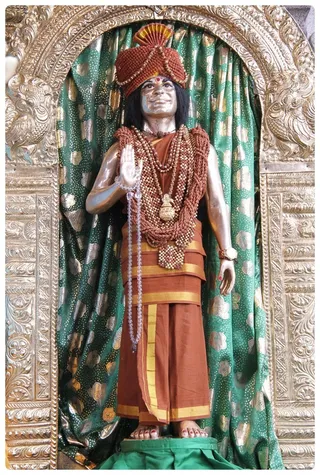 https://nithyananda.org/sites/default/files/photo-gallery/Nithyananda_Swami-28-6-13-1.JPG?1372440906