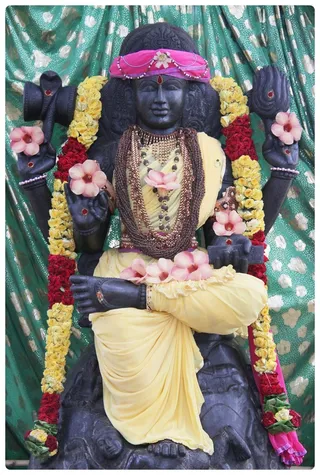 https://nithyananda.org/sites/default/files/photo-gallery/Nithyananda_Swami-28-6-13-16.JPG?1372440909