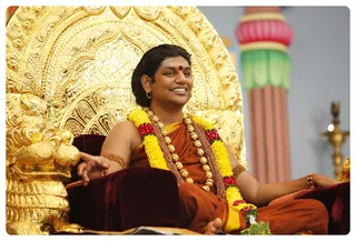 https://nithyananda.org/sites/default/files/photo-gallery/Nithyananda_Swami-29-05-13-19.JPG?1369858442