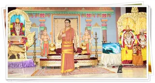 https://www.nithyananda.org/sites/default/files/photo-gallery/Nithyananda_Swami-3-9-13%20%2811%29.JPG