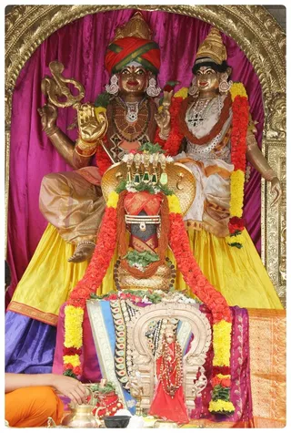http://nithyananda.org/sites/default/files/photo-gallery/Nithyananda_Swami-3rd-august%202013%20%285%29.JPG