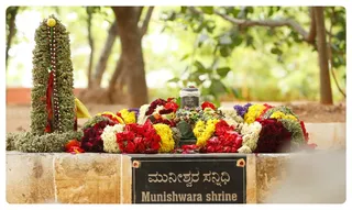 https://nithyananda.org/sites/default/files/photo-gallery/Nithyananda_Swami-4-7-13-38.JPG?1372955859