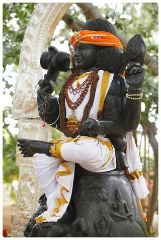 https://nithyananda.org/sites/default/files/photo-gallery/Nithyananda_Swami-4-7-13-40.JPG?1372955859