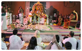 https://nithyananda.org/sites/default/files/photo-gallery/Nithyananda_Swami-41-6-13-5.JPG?1373548748