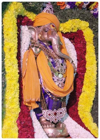 https://nithyananda.org/sites/default/files/photo-gallery/Nithyananda_Swami-41-6-13-6.JPG?1373548748