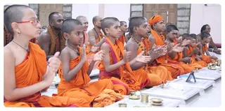 http://nithyananda.org/sites/default/files/photo-gallery/Nithyananda_Swami-4th-8-13%20%2814%29.JPG