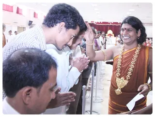 http://nithyananda.org/sites/default/files/photo-gallery/Nithyananda_Swami-4th-8-13%20%2818%29.JPG