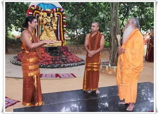 https://www.nithyananda.org/sites/default/files/photo-gallery/Nithyananda_Swami-5-11-13-2%20%2814%29.JPG