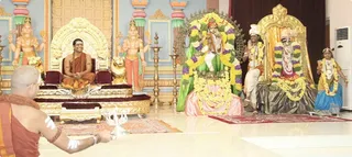 https://www.nithyananda.org/sites/default/files/photo-gallery/Nithyananda_Swami-5-9-13%20%2810%29.JPG