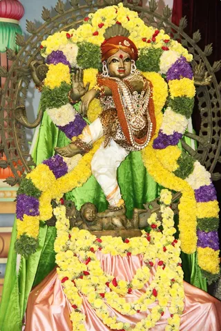https://www.nithyananda.org/sites/default/files/photo-gallery/Nithyananda_Swami-5-9-13%20%285%29.JPG