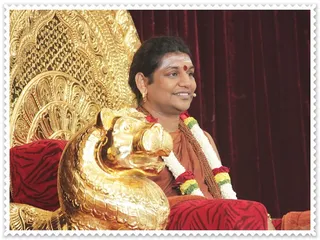 https://www.nithyananda.org/sites/default/files/photo-gallery/Nithyananda_Swami-6-11-13-1%20%2815%29.JPG