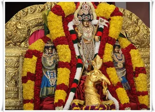 Subramanya gracing us with Valli and Devasena