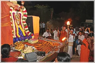 Swamiji Offering Respects to Chandikeswara.