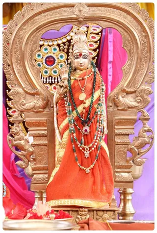 https://nithyananda.org/sites/default/files/photo-gallery/Nithyananda_Swami06-06-2013-13.JPG?1370543184