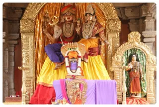 https://nithyananda.org/sites/default/files/photo-gallery/Nithyananda_Swami06-06-2013-5.JPG?1370542996