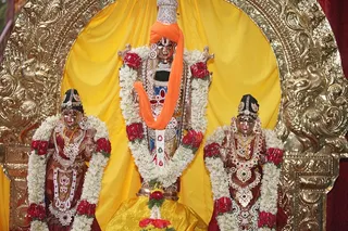 http://nithyananda.org/sites/default/files/photo-gallery/Nithyananda_Swami0803136.JPG