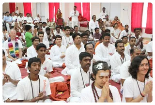 https://nithyananda.org/sites/default/files/photo-gallery/Nithyananda_Swami08051364.JPG