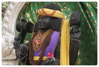 http://nithyananda.org/sites/default/files/photo-gallery/Nithyananda_Swami10-6-2013-3.JPG