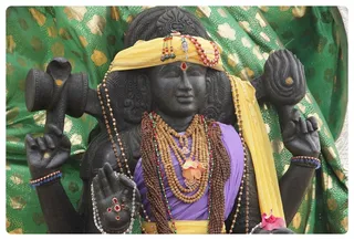 http://nithyananda.org/sites/default/files/photo-gallery/Nithyananda_Swami10-6-2013-4.JPG
