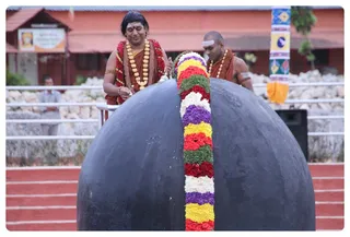 http://nithyananda.org/sites/default/files/photo-gallery/Nithyananda_Swami17-6-13-5.JPG