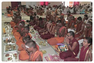 http://nithyananda.org/sites/default/files/photo-gallery/Nithyananda_Swami22031310.JPG