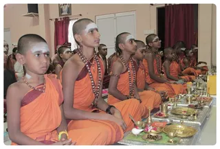 http://nithyananda.org/sites/default/files/photo-gallery/Nithyananda_Swami2203138.JPG