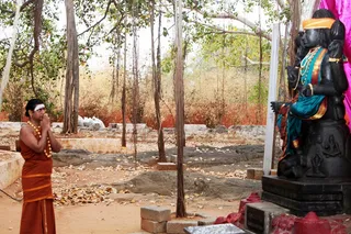 http://nithyananda.org/sites/default/files/photo-gallery/Nithyananda_Swami_0603137.JPG