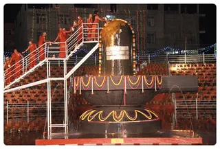 http://nithyananda.org/sites/default/files/photo-gallery/Nithyananda_Swami_12031315.JPG