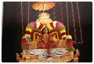 http://nithyananda.org/sites/default/files/photo-gallery/Nithyananda_Swami_1203135_0.JPG