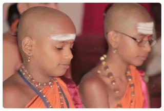 Krama brahamacharis doing Gurupuja