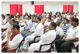 http://nithyananda.org/sites/default/files/photo-gallery/Nithyananda_Swami_21-7-13%20%286%29.JPG