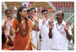 http://nithyananda.org/sites/default/files/photo-gallery/Nithyananda_Swami_24_%20%283%29.JPG