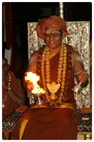 http://nithyananda.org/sites/default/files/photo-gallery/Nithyananda_Swami_24_%20%285%29.JPG